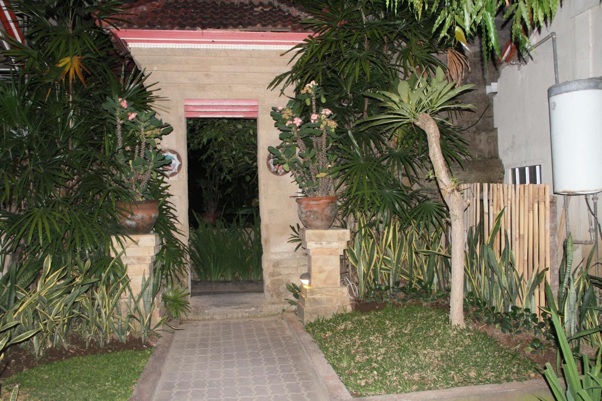 Seminyak Paradiso Hotel Dış mekan fotoğraf